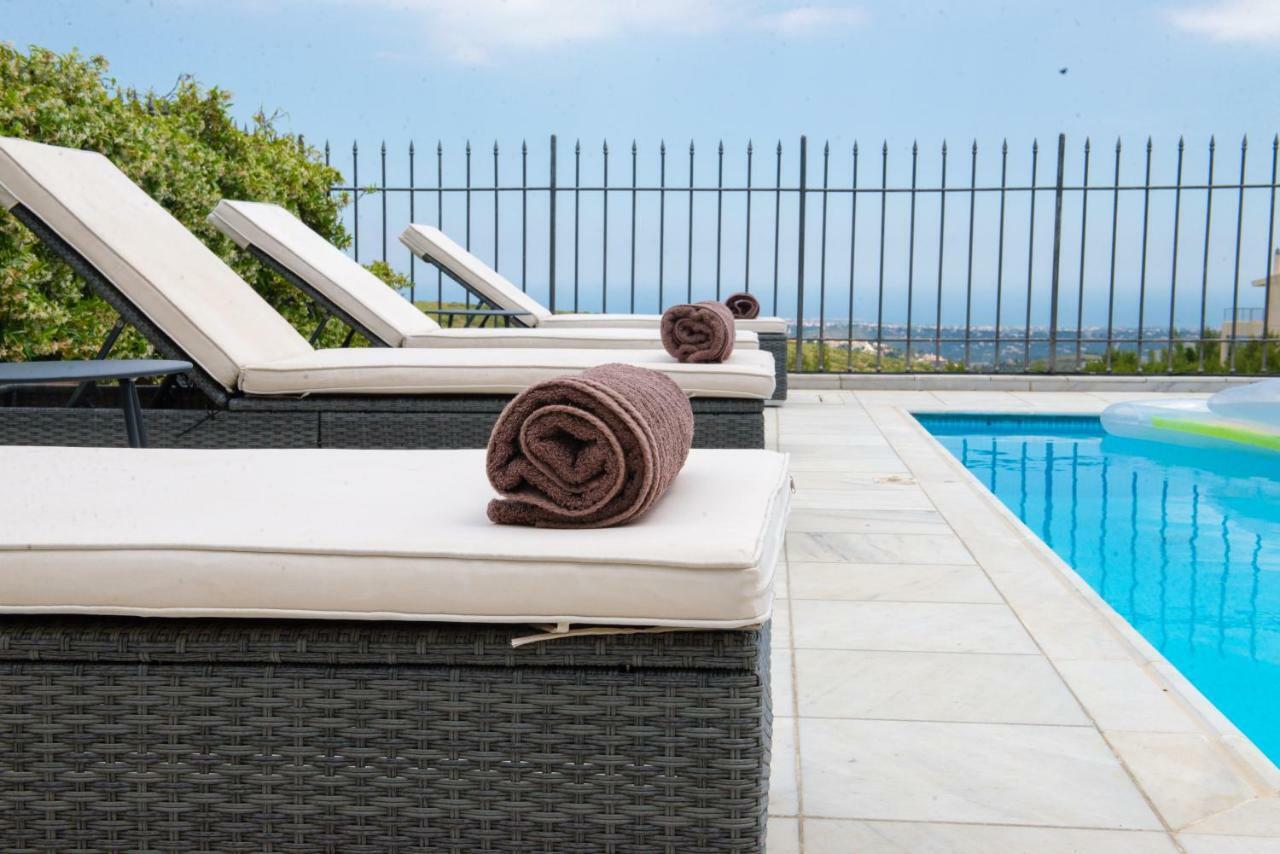 Villa Olympia Vip Dhráfi Exteriör bild