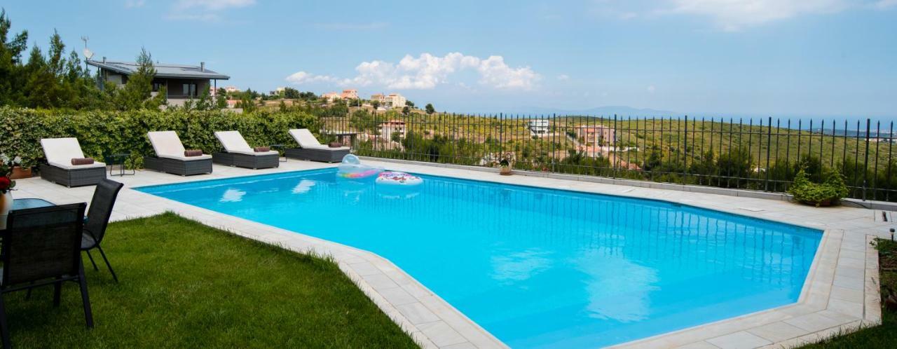 Villa Olympia Vip Dhráfi Exteriör bild